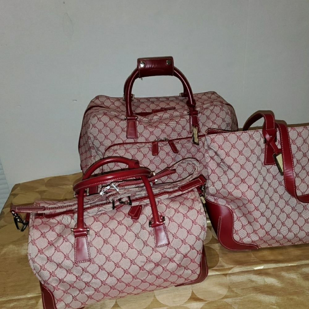 Lauren Ralph Lauren 3 pc. Luggage Set. Like New.